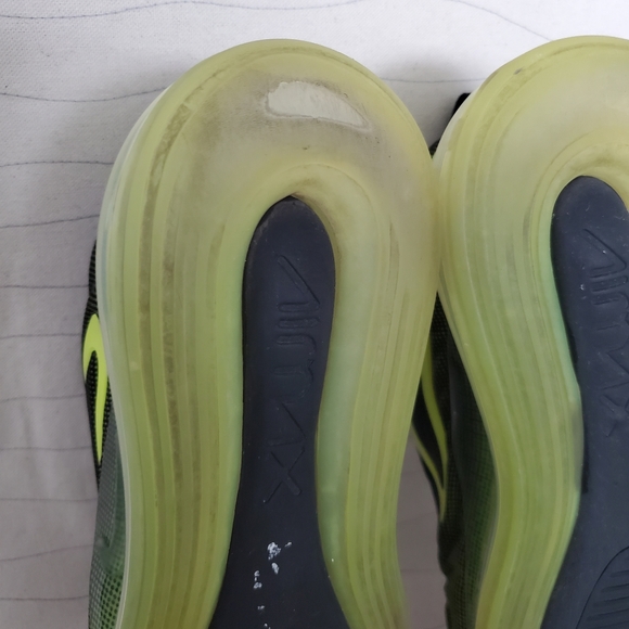 Nike Youth Air Max 720 Retro Future Size 7Y Black Volt Crimson Shoes AQ3196-005 - Picture 13 of 16